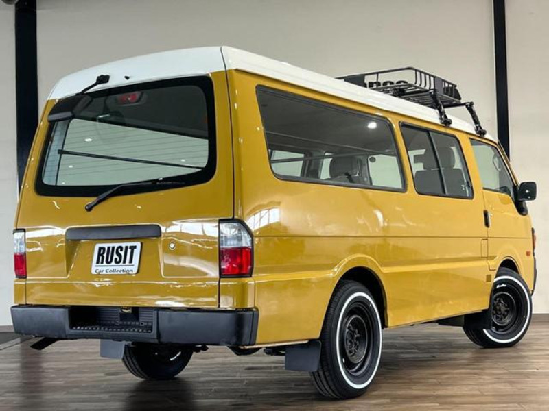 BONGO BRAWNY VAN