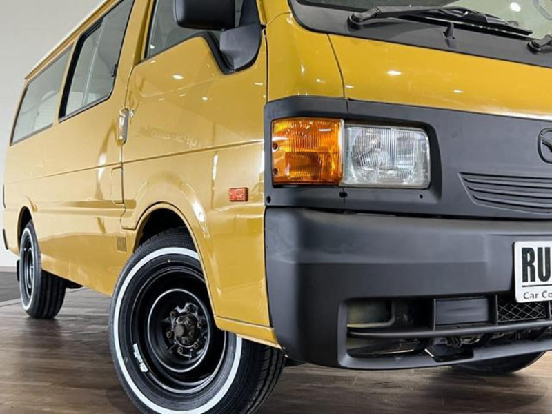 BONGO BRAWNY VAN