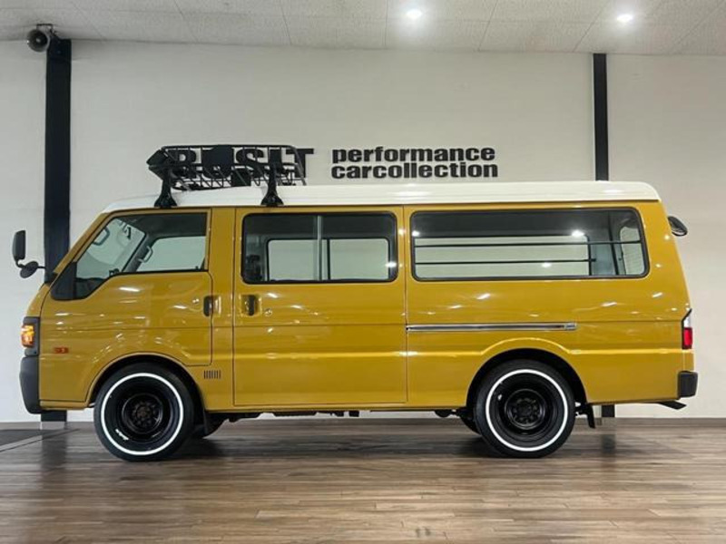 BONGO BRAWNY VAN