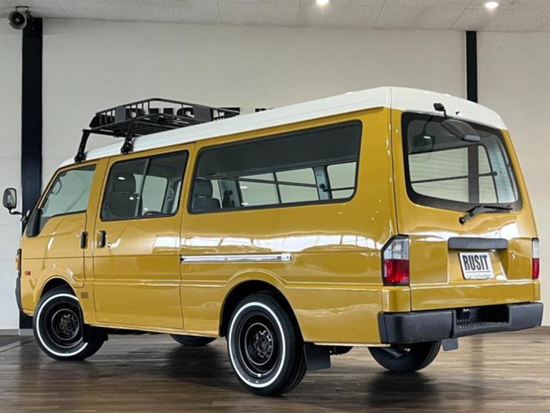 BONGO BRAWNY VAN