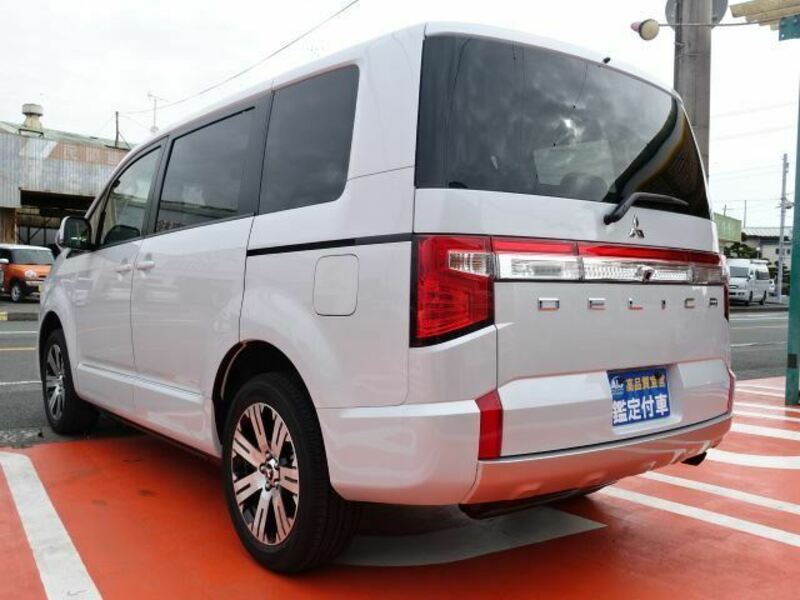 DELICA D5