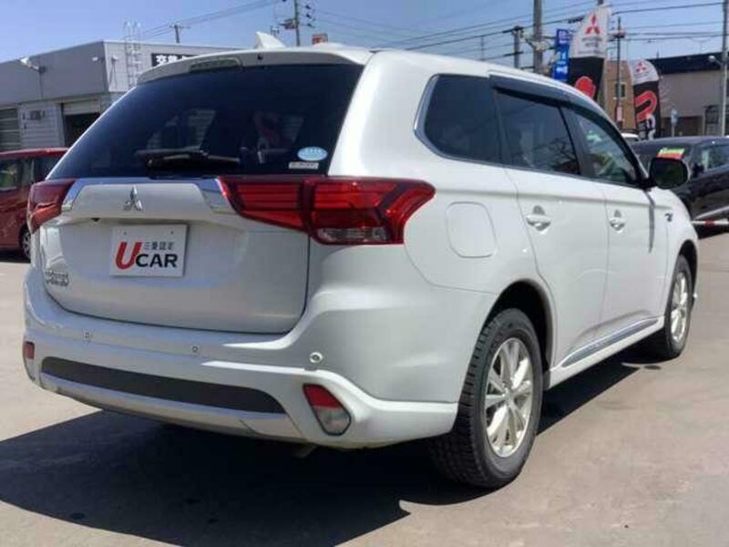 OUTLANDER PHEV