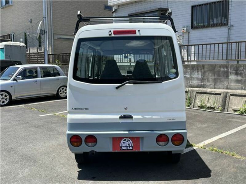 MINICAB VAN