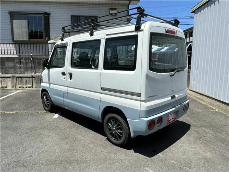 MINICAB VAN