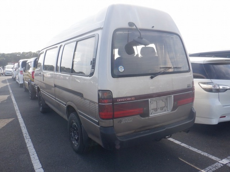 HIACE WAGON-2