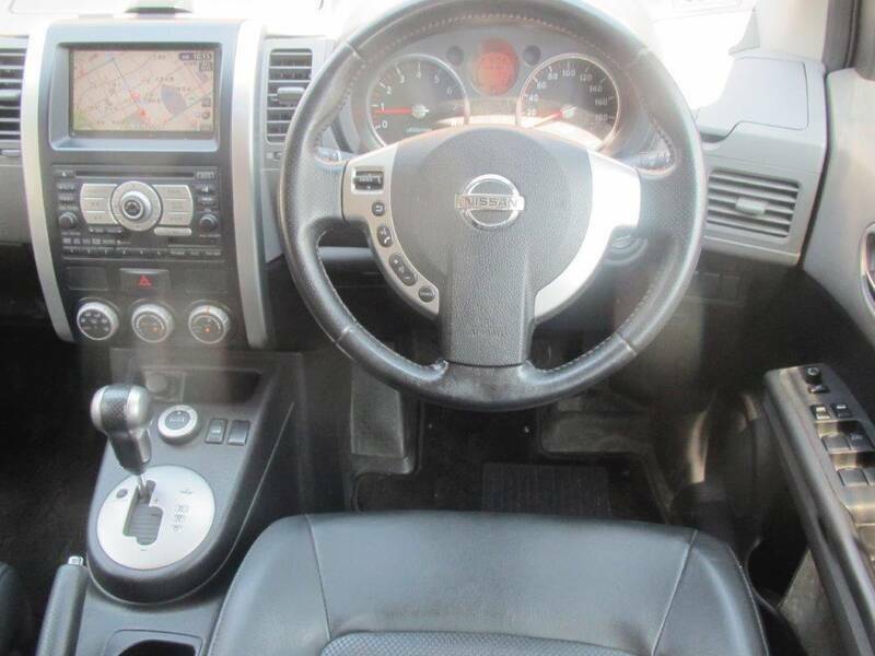 X-TRAIL