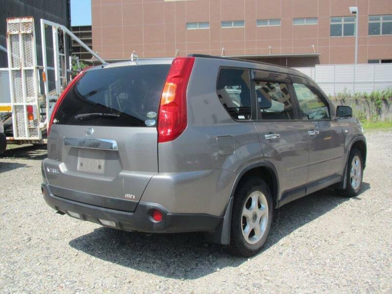 X-TRAIL