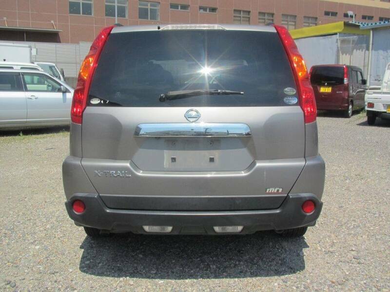 X-TRAIL