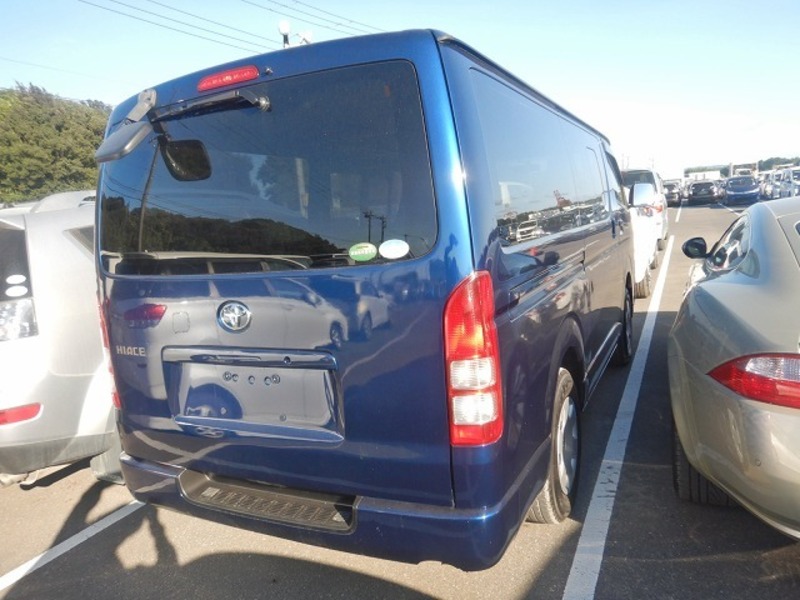 HIACE VAN