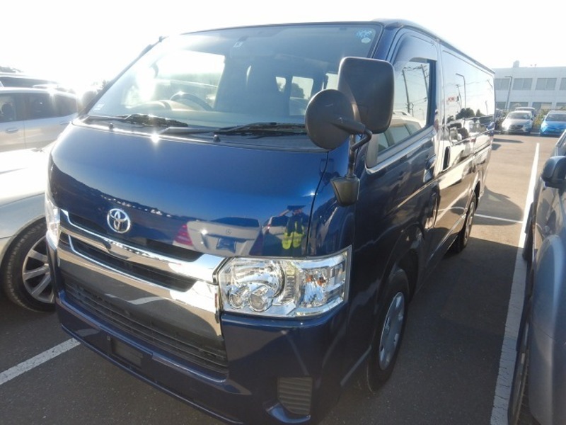HIACE VAN