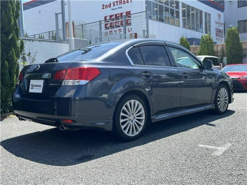 LEGACY B4
