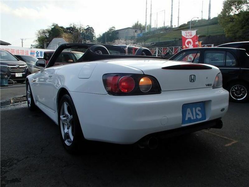 S2000