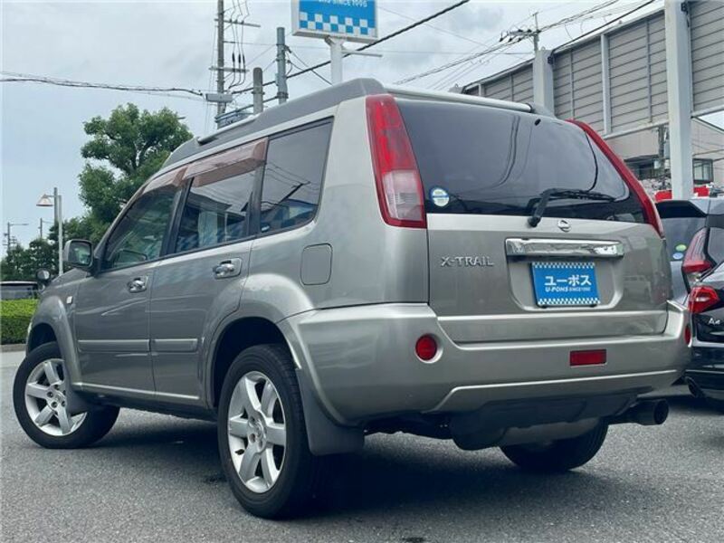 X-TRAIL-9