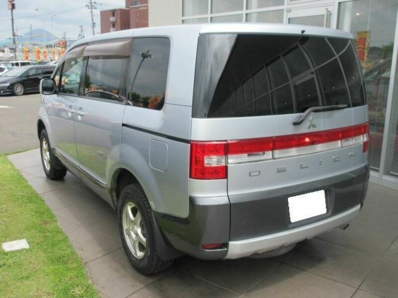 DELICA D5