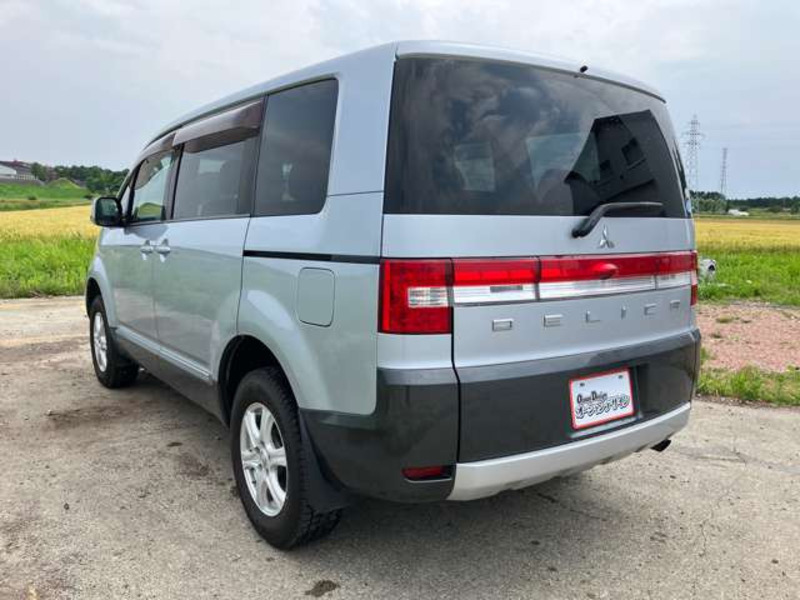 DELICA D5
