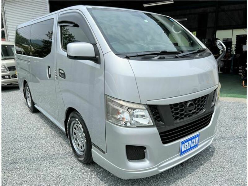 NV350 CARAVAN-0