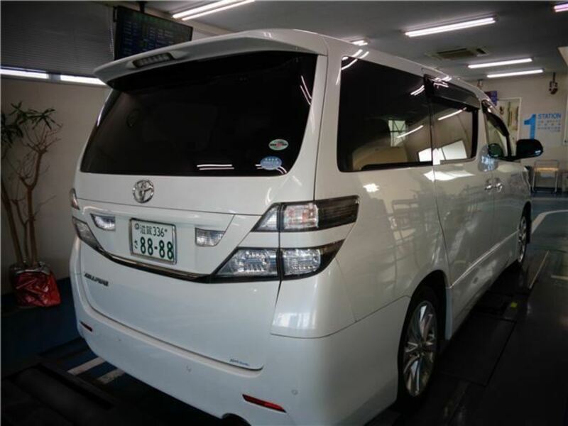 VELLFIRE