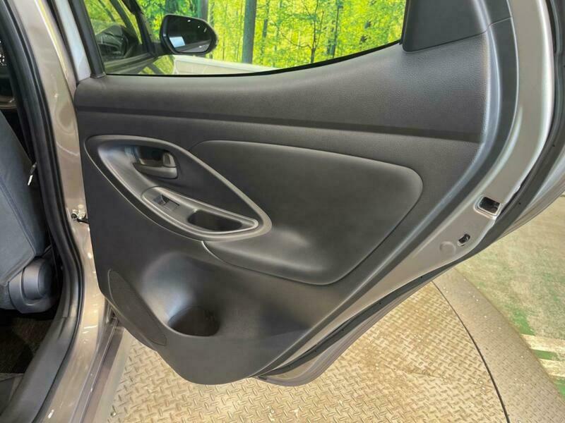 YARIS-33