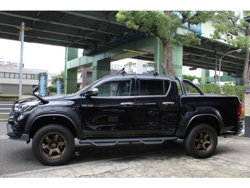 HILUX