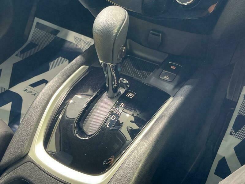 X-TRAIL-19