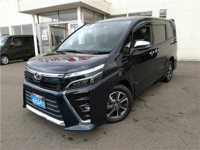 Used 2018 TOYOTA VOXY ZRR85W | SBI Motor Japan