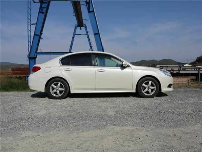 LEGACY B4