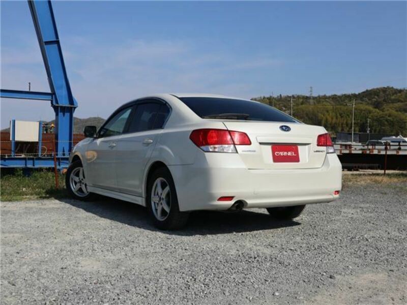 LEGACY B4