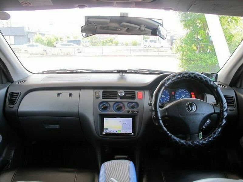 HR-V