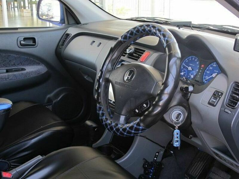HR-V
