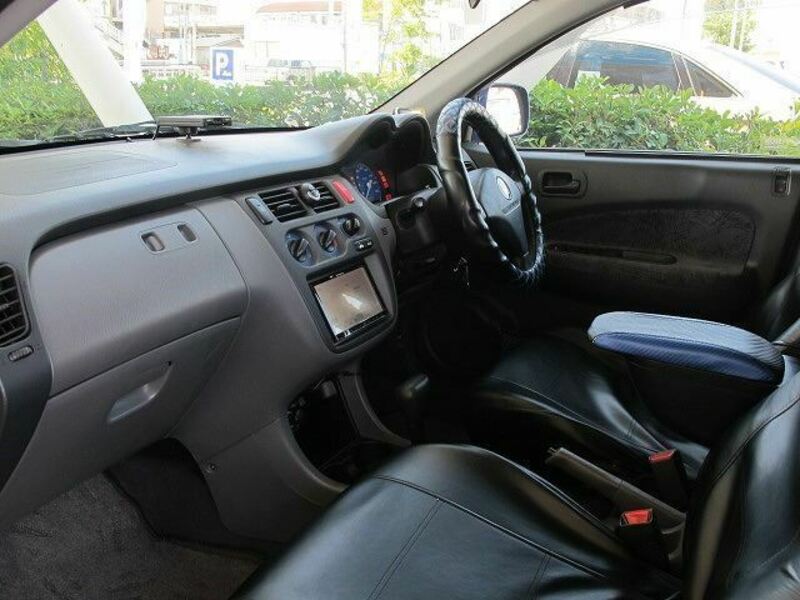 HR-V