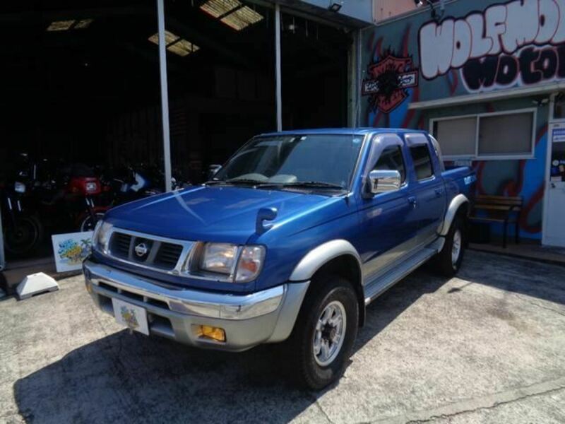 DATSUN PICKUP