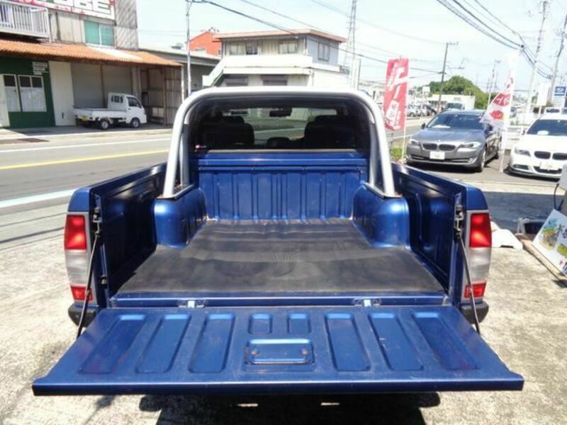 DATSUN PICKUP