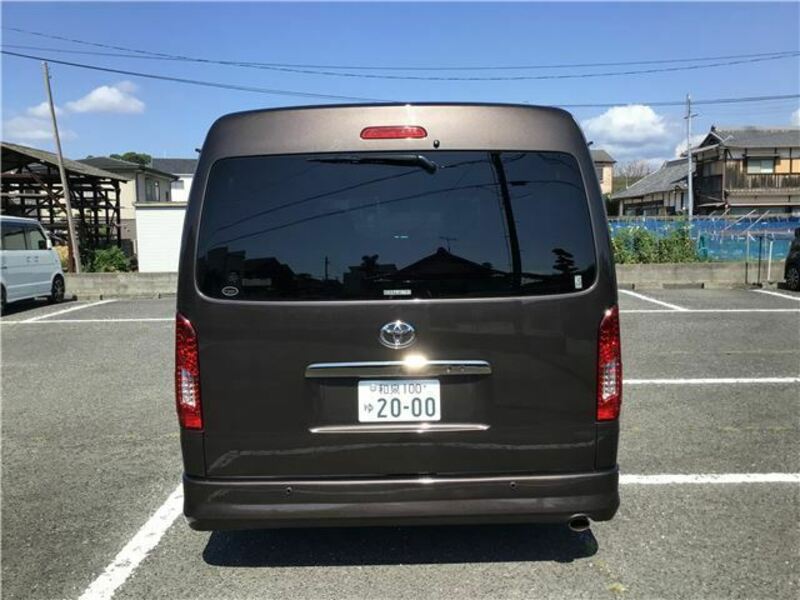 HIACE VAN