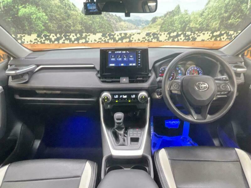 RAV4