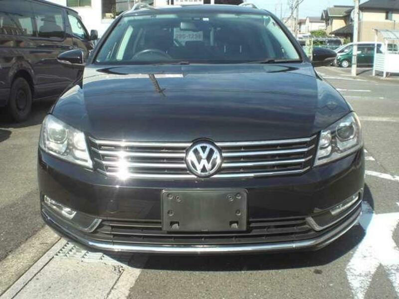 PASSAT VARIANT-1