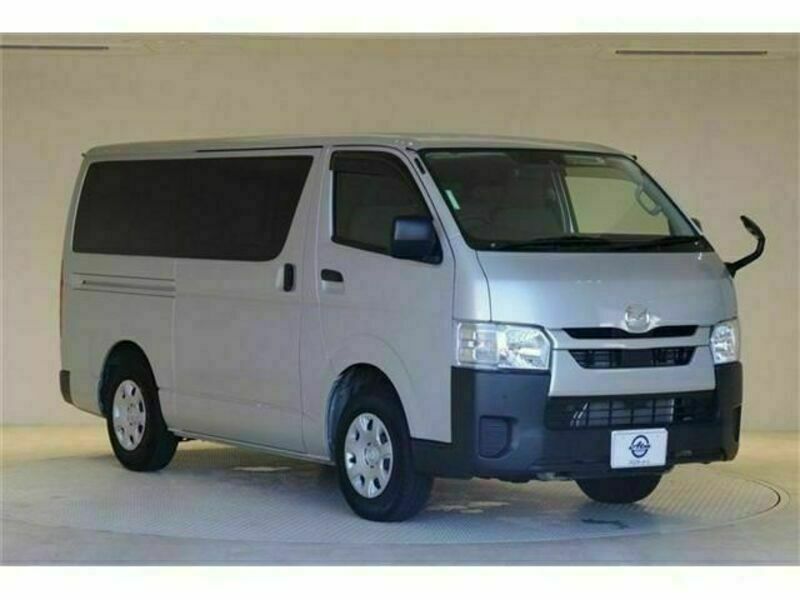 BONGO BRAWNY VAN