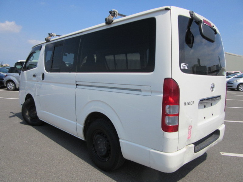HIACE VAN