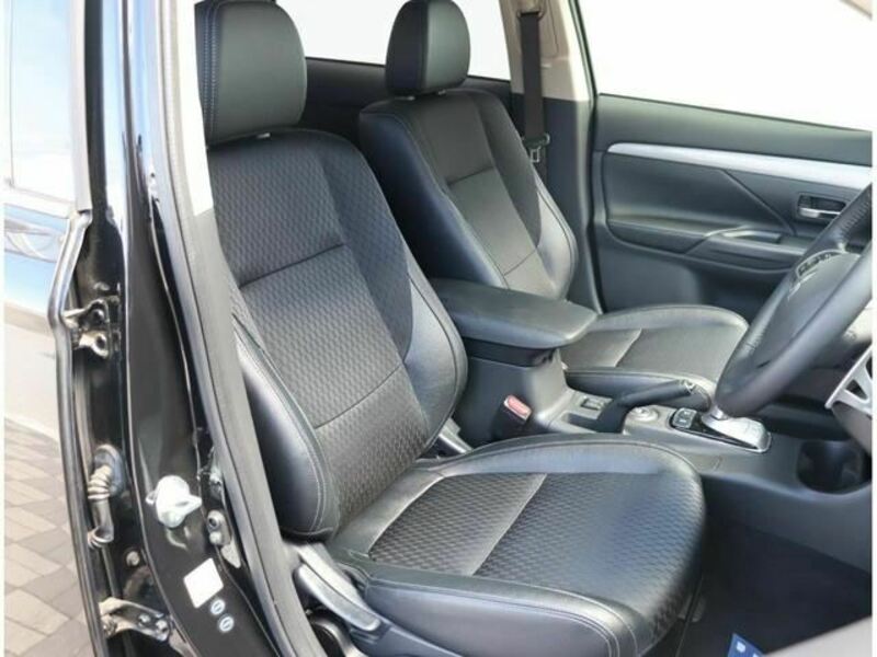 OUTLANDER PHEV