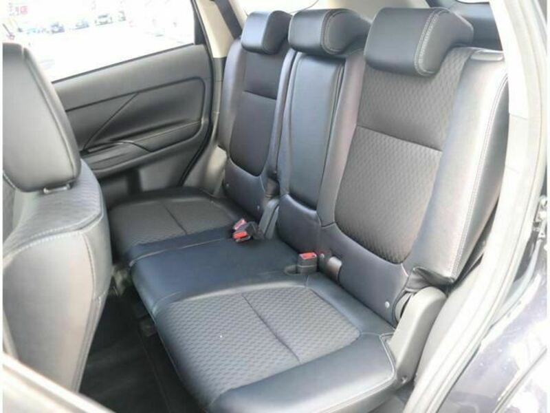 OUTLANDER PHEV