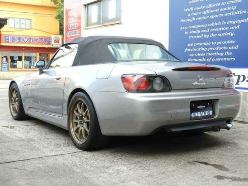 S2000