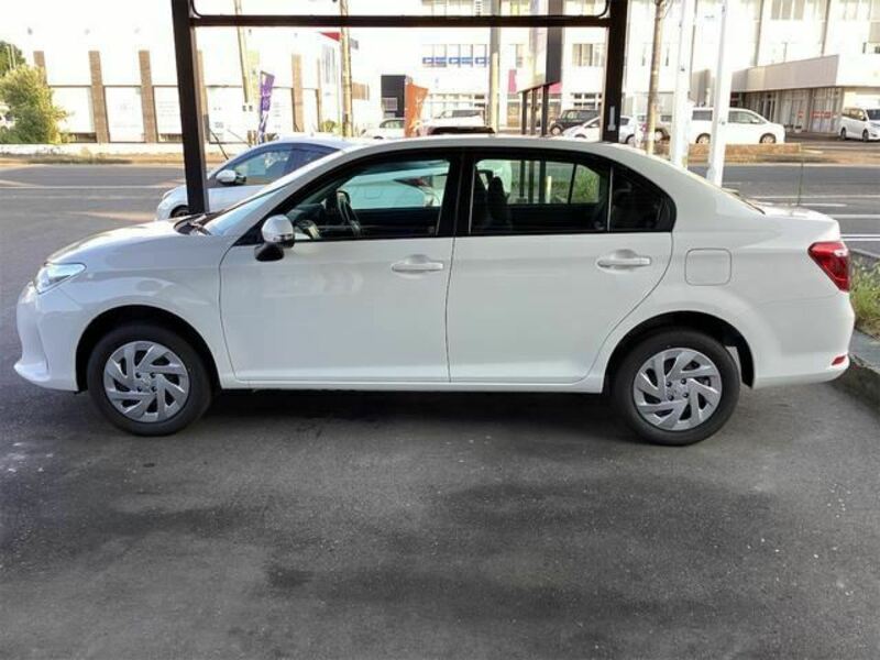 COROLLA AXIO