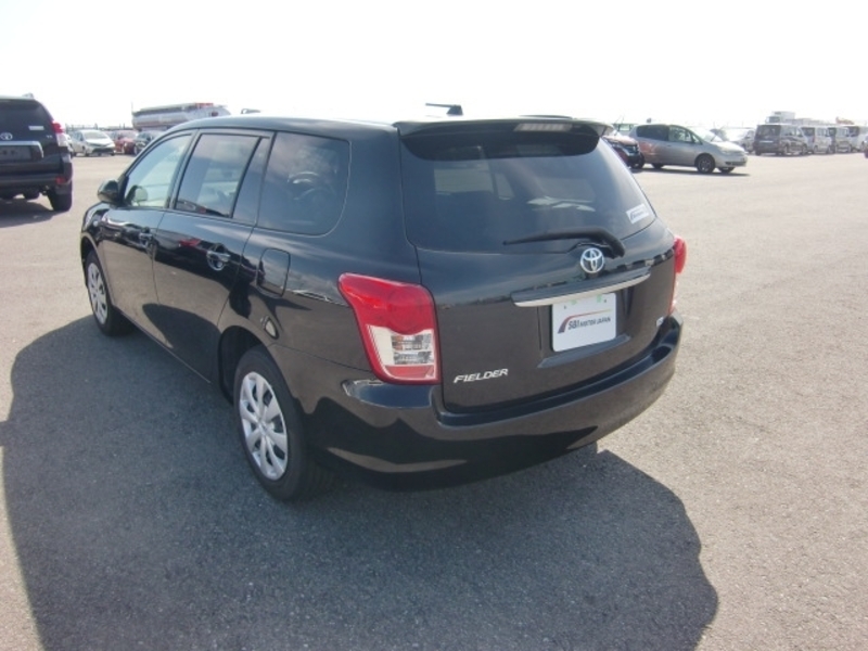 COROLLA FIELDER