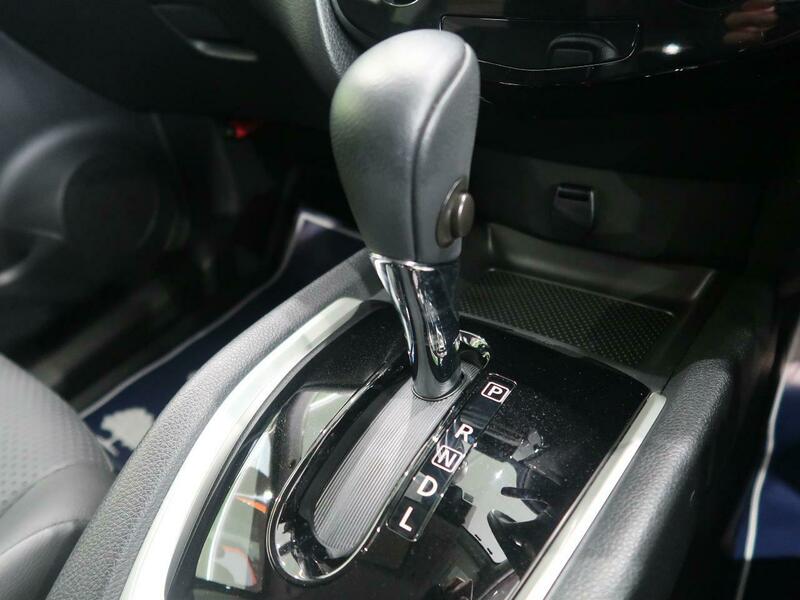 X-TRAIL-49