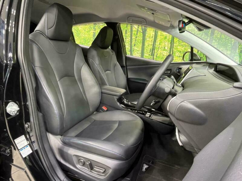PRIUS-11