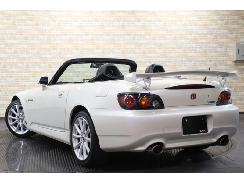 S2000-8