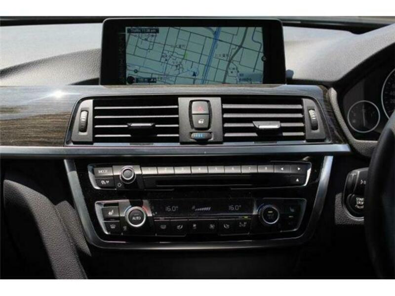 4 SERIES