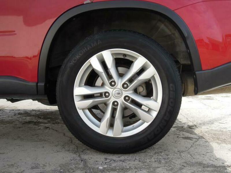 X-TRAIL