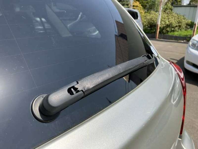 AVENSIS WAGON-7