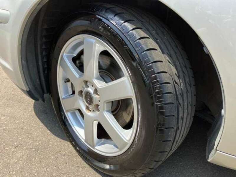 AVENSIS WAGON-8