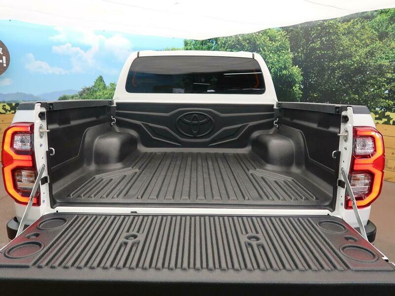 HILUX